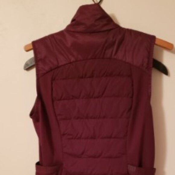 lululemon athletica Down for a Run vest, MAROON, size 10 - Picture 2 of 10